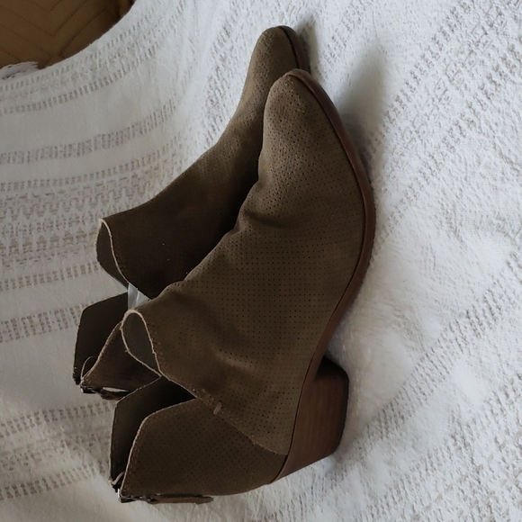 Dolce Vita karsen bootie, tan/beige/brown, genuine leather upper, Sz 8.5. - Picture 3 of 15